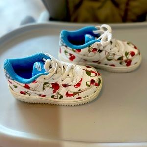 Sneakers cherry Nike